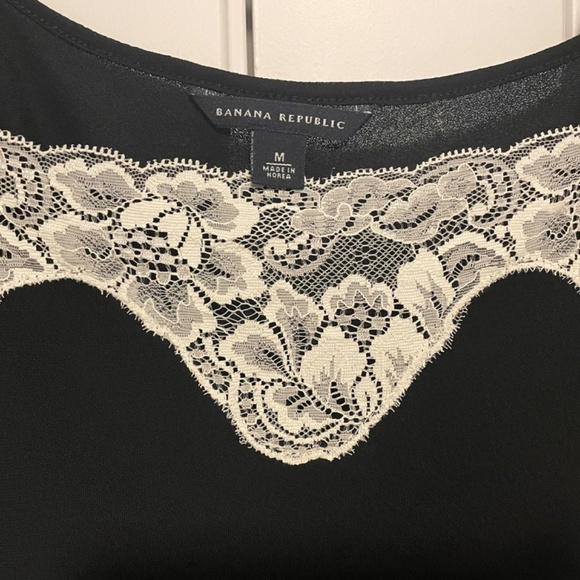 Banana Republic blouse (medium) never worn - Picture 2 of 3